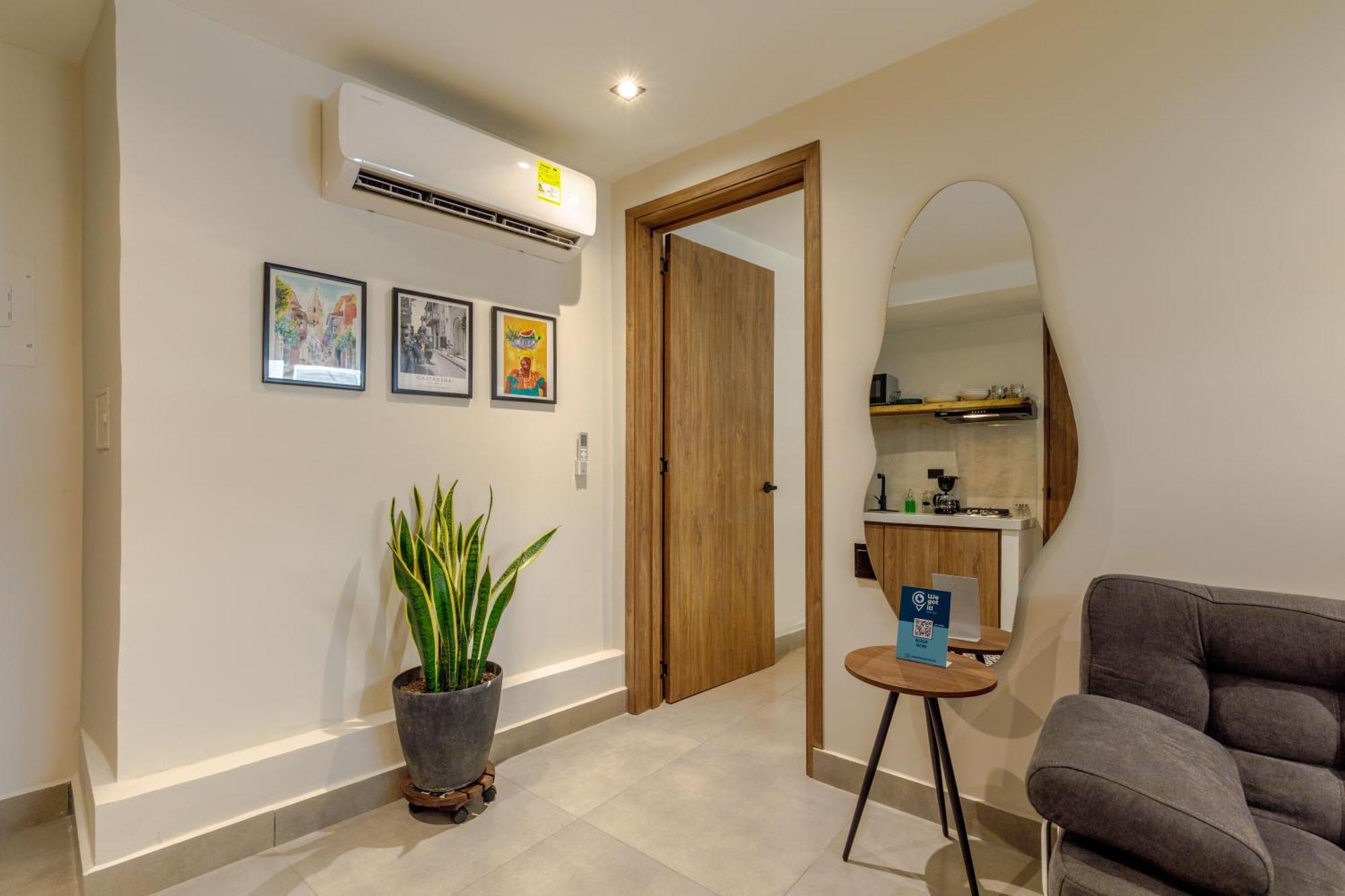 De La Cruz Apartahotel 4*