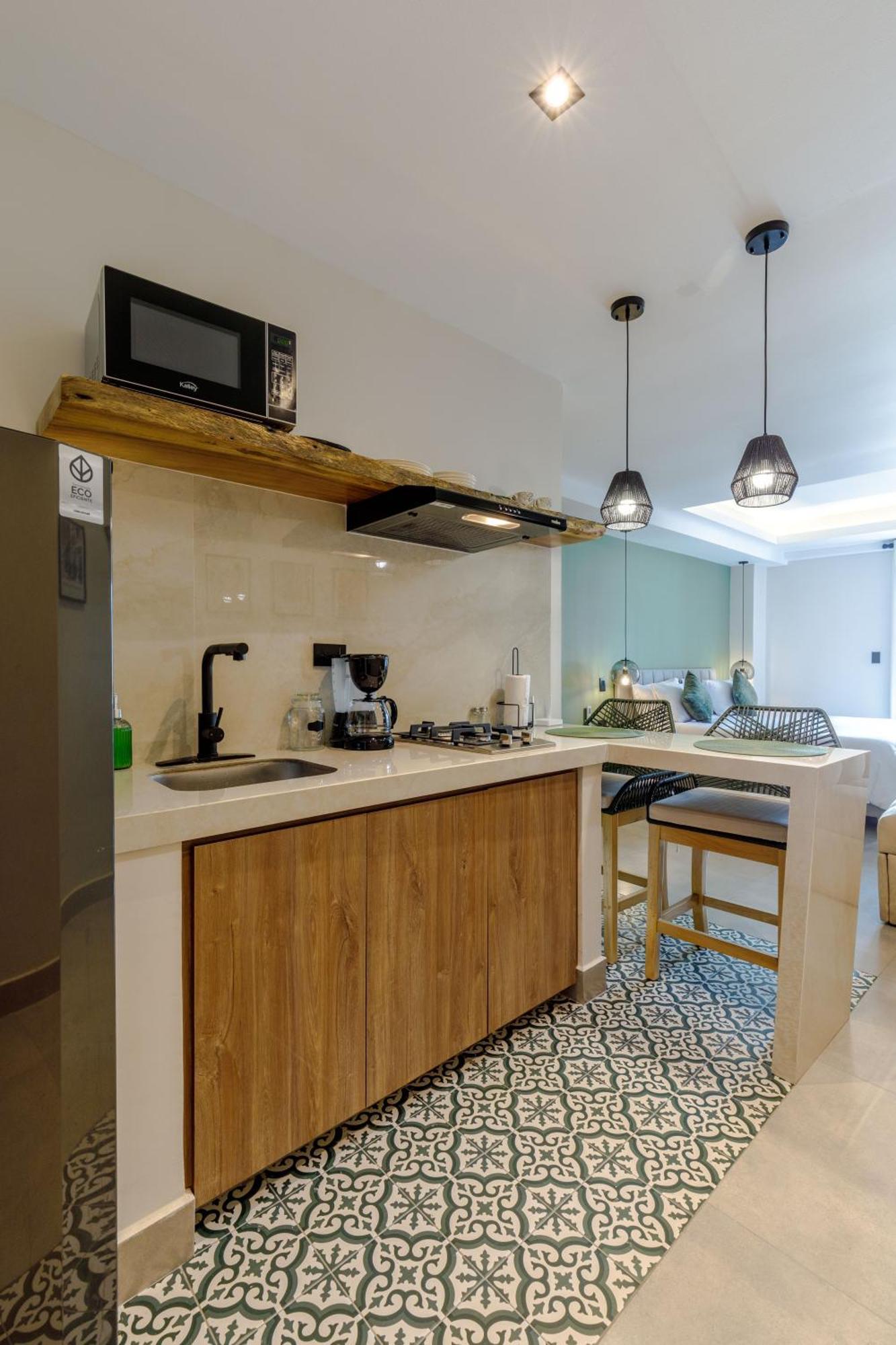 De La Cruz Apartahotel