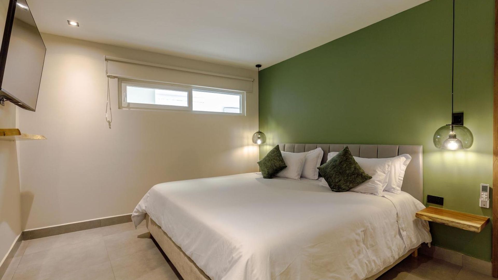 De La Cruz Apartahotel