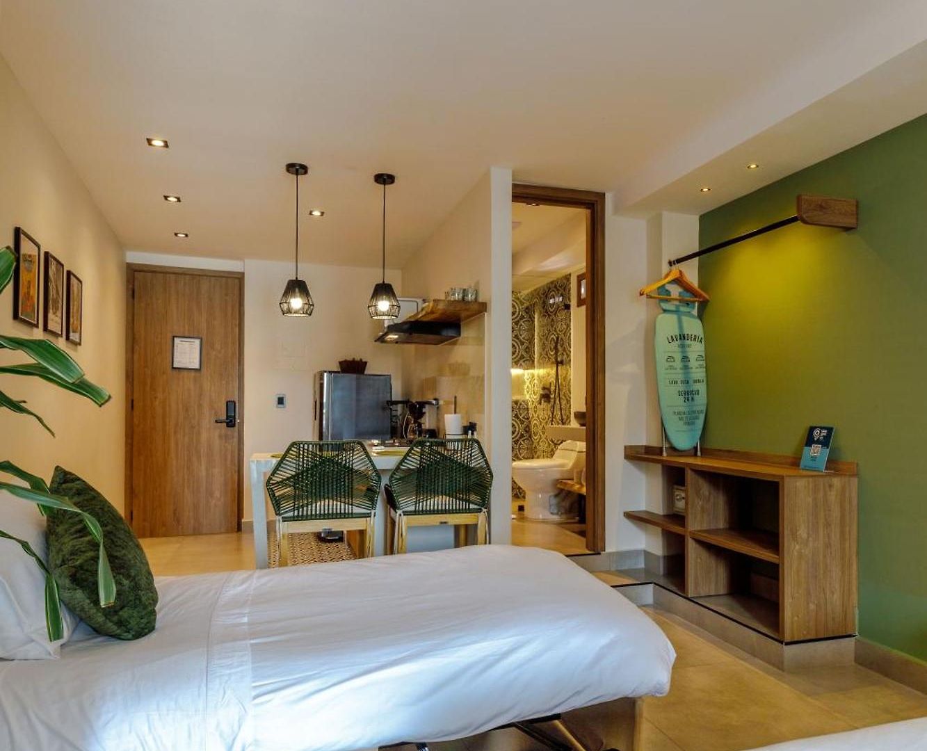 De La Cruz Apartahotel 4*