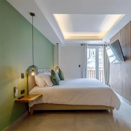 De La Cruz Apartahotel 4*