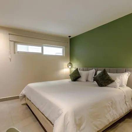 De La Cruz Aparthotel