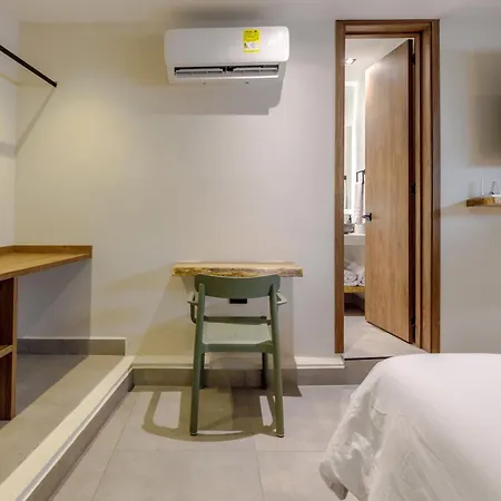 De La Cruz Aparthotel